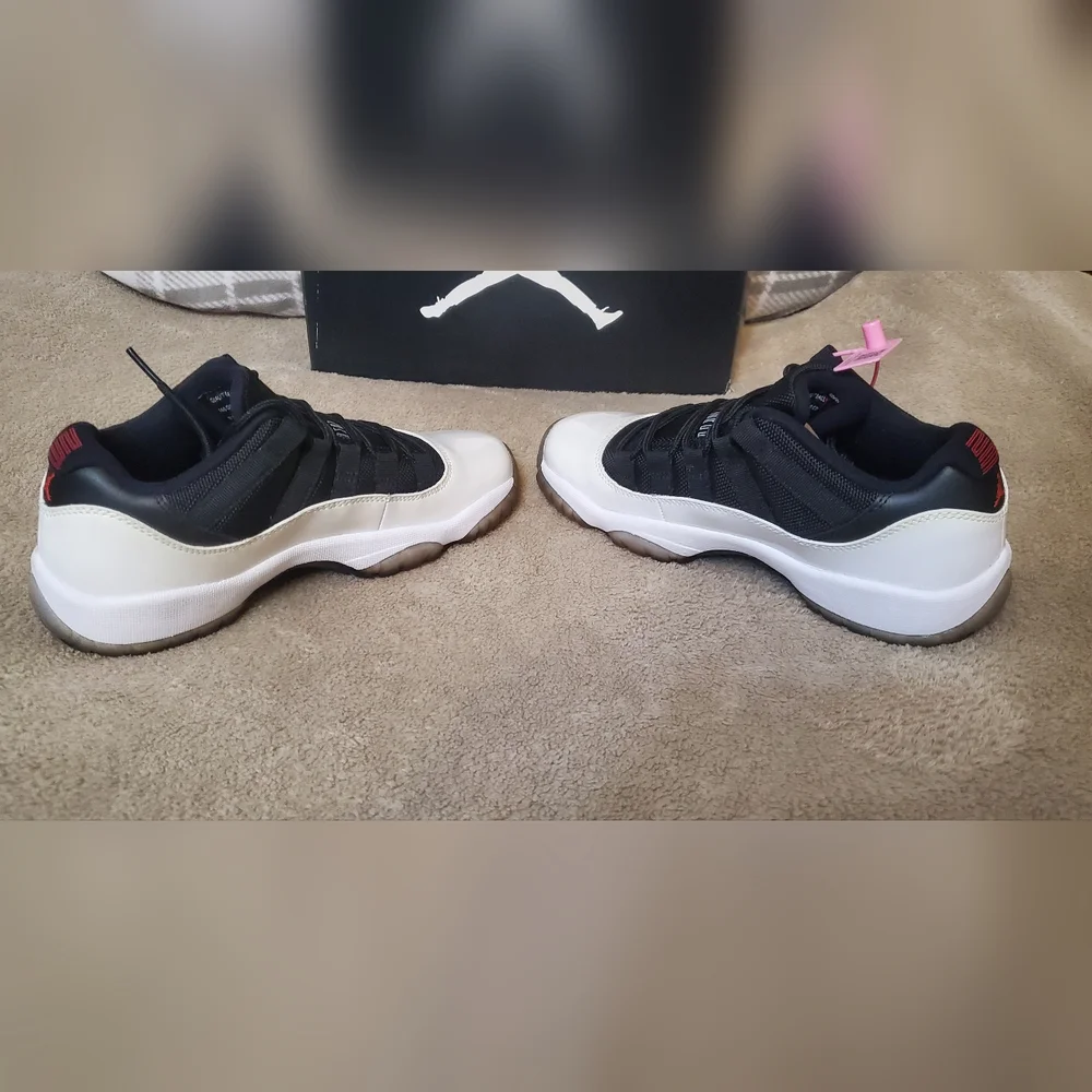 Rare DS OG all Air Jordan 11 retro low tuxedo 2013    XI gs women (Sample pair) - Picture 11 of 11